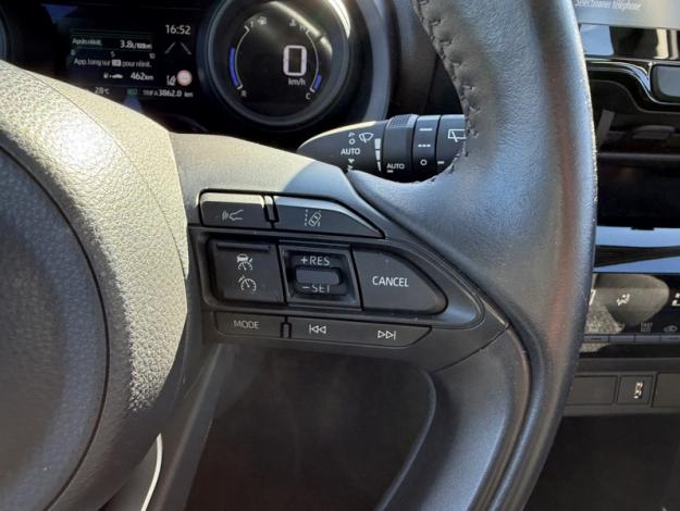 TOYOTA Yaris Cross 1.5 HYBRID 116H DYNAMIC AUTO  