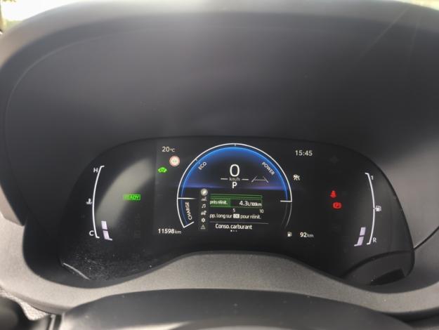 TOYOTA Yaris Cross 1.5 HYBRID 116H DESIGN AUTO   MC24