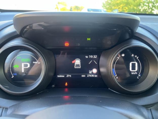 TOYOTA Yaris Hybride 116h Design  