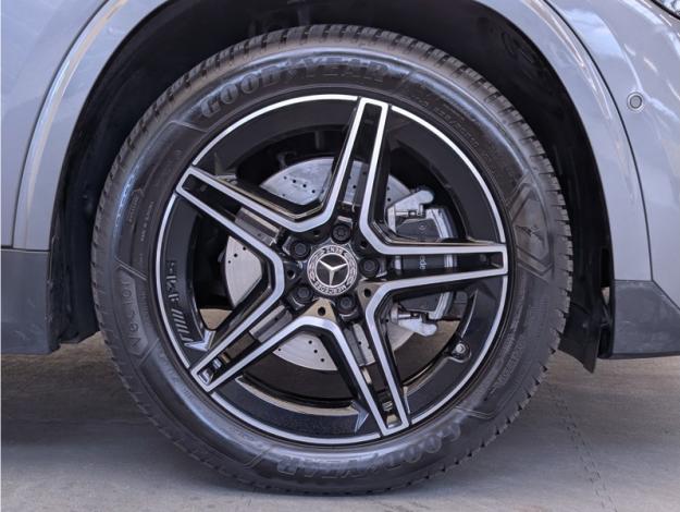 MERCEDES-BENZ GLA 200 d 4MATIC AMG Line  GLA 200 d 4MATIC AMG Line
