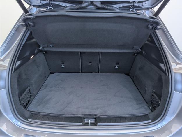MERCEDES-BENZ GLA 200 d 4MATIC AMG Line  GLA 200 d 4MATIC AMG Line