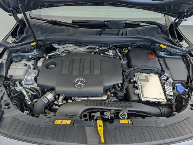 MERCEDES-BENZ GLA 200 d 4MATIC AMG Line  GLA 200 d 4MATIC AMG Line