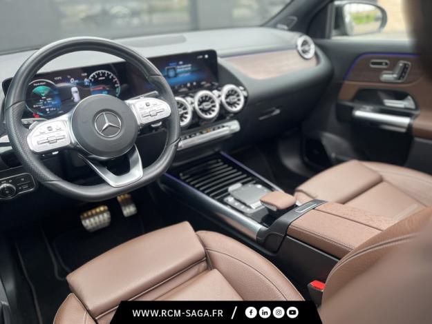 MERCEDES-BENZ GLA 250 e AMG Line  