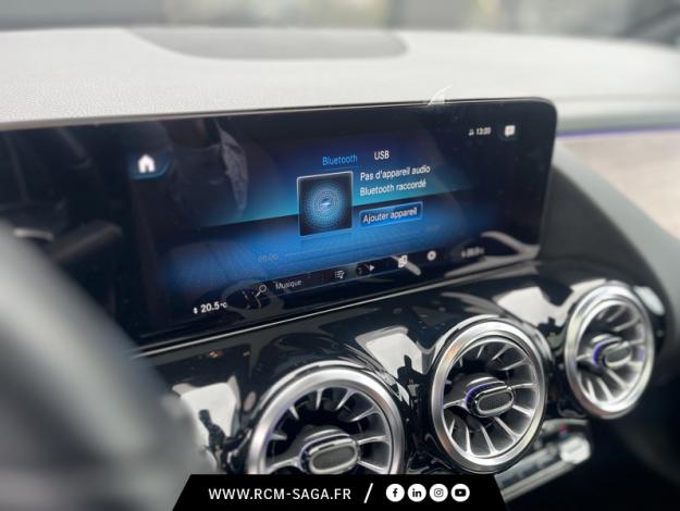 MERCEDES-BENZ GLA 250 e AMG Line  
