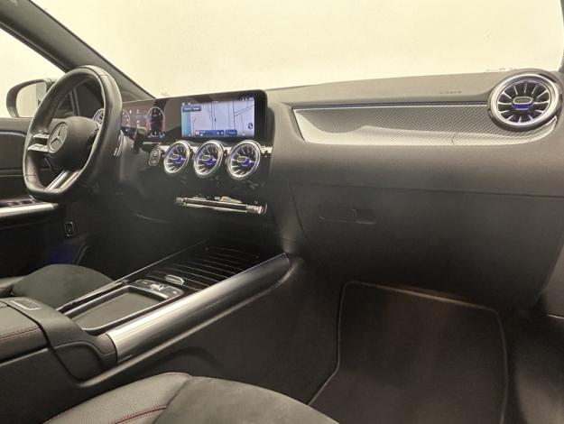 MERCEDES-BENZ GLA 200 d AMG Line  