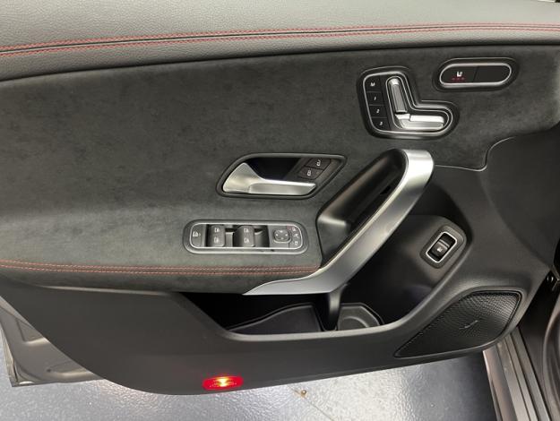 MERCEDES-BENZ CLA Shooting Brake CLA 250 e Hybrid EQ Shooting Brake AMG Line  CLA 250 e Hybrid EQ Shooting Brake AMG Line