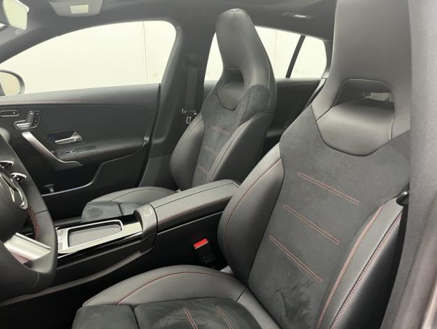 MERCEDES-BENZ CLA Shooting Brake CLA 250 e Hybrid EQ Shooting Brake AMG Line  CLA 250 e Hybrid EQ Shooting Brake AMG Line