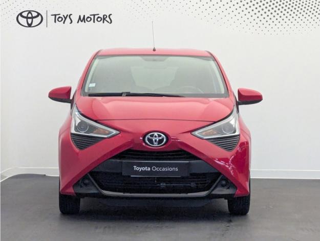 TOYOTA Aygo 1.0 VVT-i x-play  