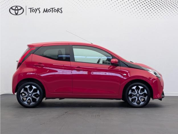 TOYOTA Aygo 1.0 VVT-i x-play  