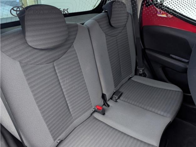 TOYOTA Aygo 1.0 VVT-i x-play  