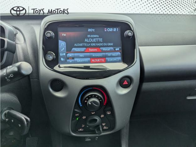 TOYOTA Aygo 1.0 VVT-i x-play  