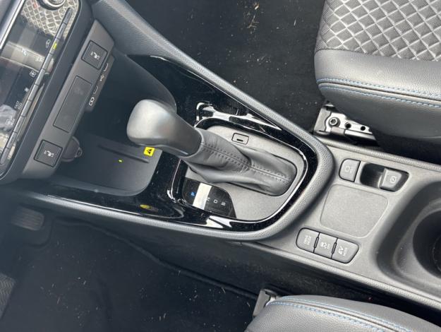 TOYOTA Yaris Hybride 130h Première  1.5 131 ch 