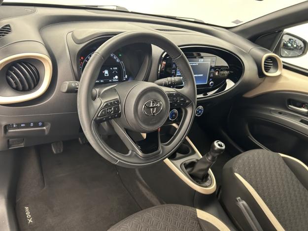 TOYOTA Aygo X 1.0 VVT-i 72 Design   