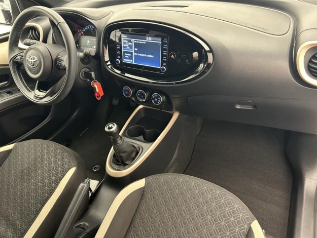 TOYOTA Aygo X 1.0 VVT-i 72 Design   