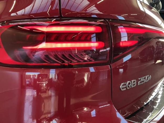 MERCEDES-BENZ EQB EQB 250+