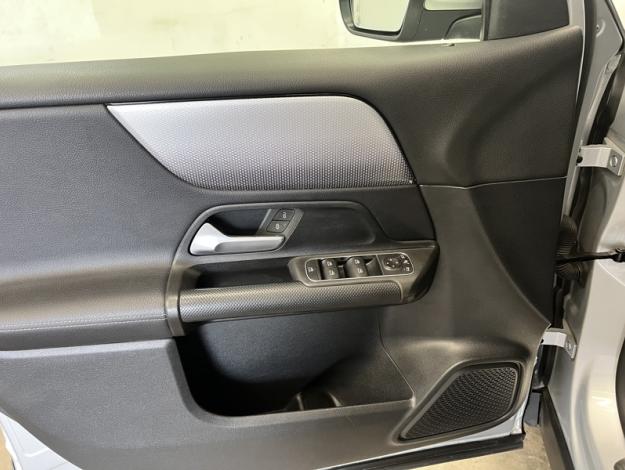 MERCEDES-BENZ GLB GLB 200 d 4MATIC