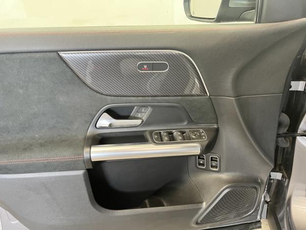 MERCEDES-BENZ GLA-Klasse GLA 250 e AMG Line