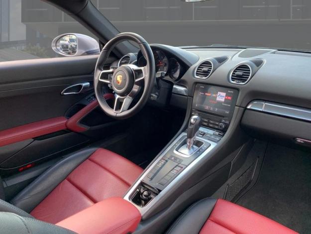 PORSCHE  