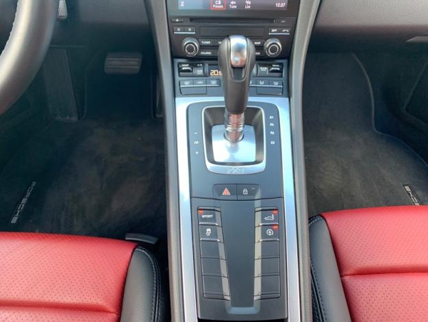 PORSCHE  