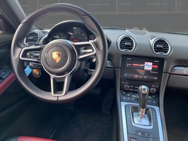 PORSCHE  