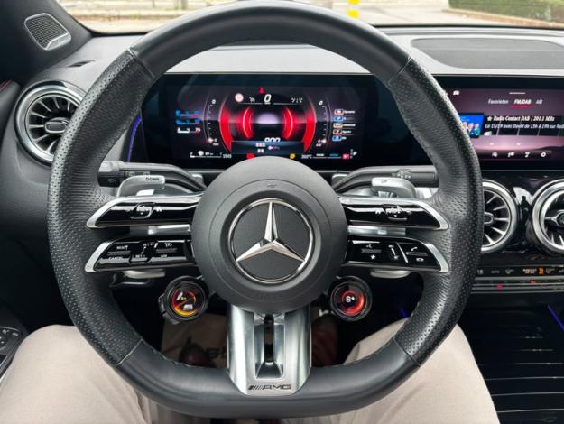 MERCEDES-BENZ GLB 35 AMG 4MATIC 7 Places Attelage  
