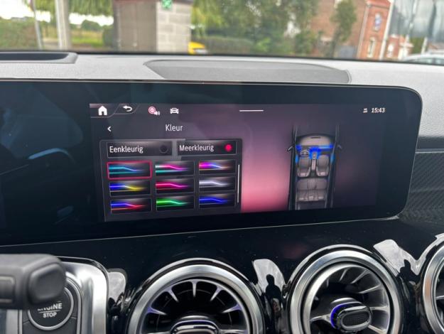 MERCEDES-BENZ GLB 35 AMG 4MATIC 7 Places Attelage  