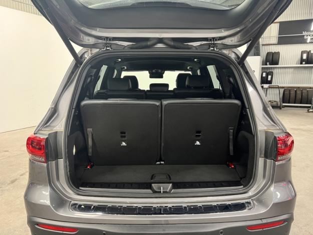 MERCEDES-BENZ EQB 300 4MATIC AMG Line 7 places  