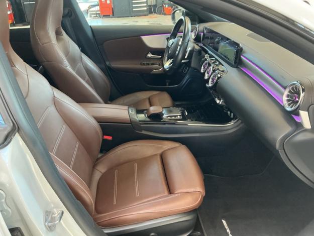 MERCEDES-BENZ CLA 250 e Coupé AMG Pack Night Toit Pano  