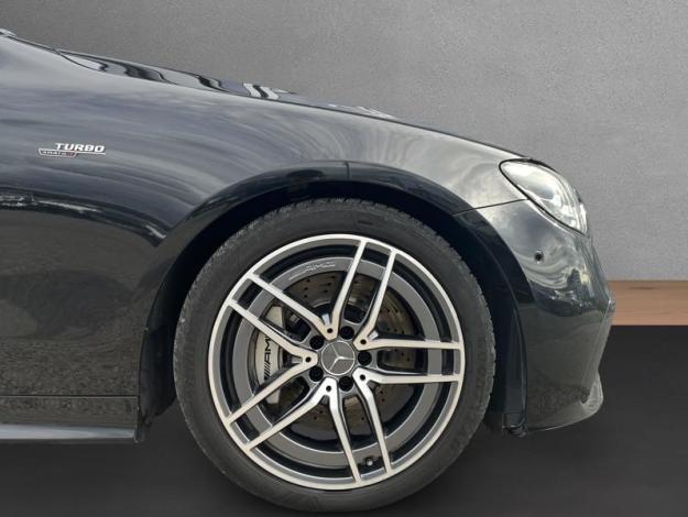 MERCEDES-BENZ  Třídy E Mercedes-AMG E 53 4MATIC+ kupé (9/18)