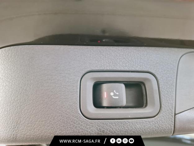 MERCEDES-BENZ GLB 200 d AMG Line  