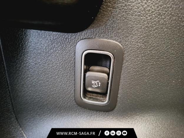 MERCEDES-BENZ GLB 200 d AMG Line  