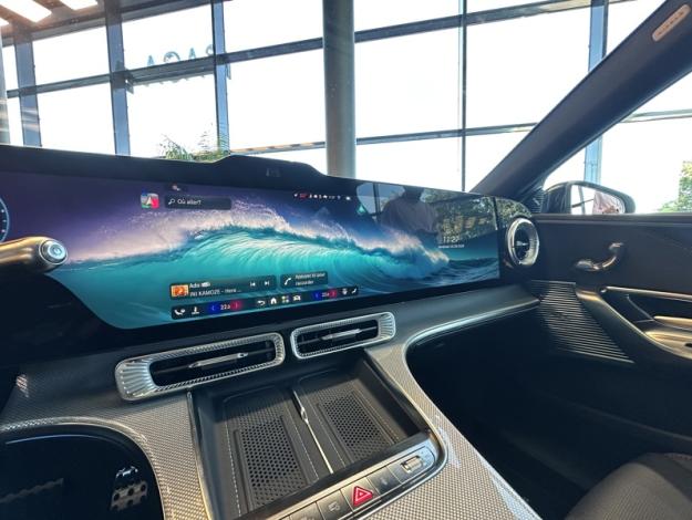 MERCEDES-BENZ Classe C électrique  400 4Matic   489 ch 