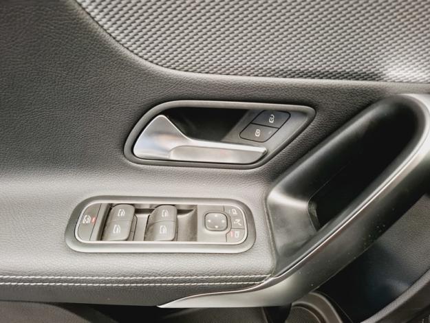 MERCEDES-BENZ Classe A 180 d Progressive Line  