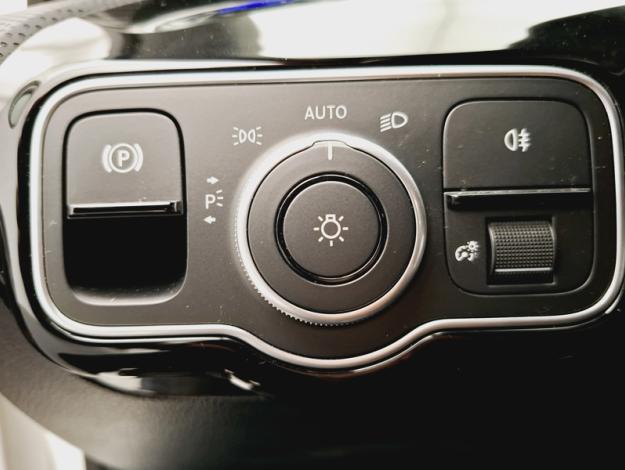 MERCEDES-BENZ Classe A 200 d Berline Progressive Line  