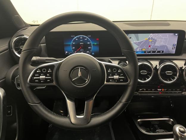 MERCEDES-BENZ CLA Coupé CLA 180 Coupé Progressive Line  