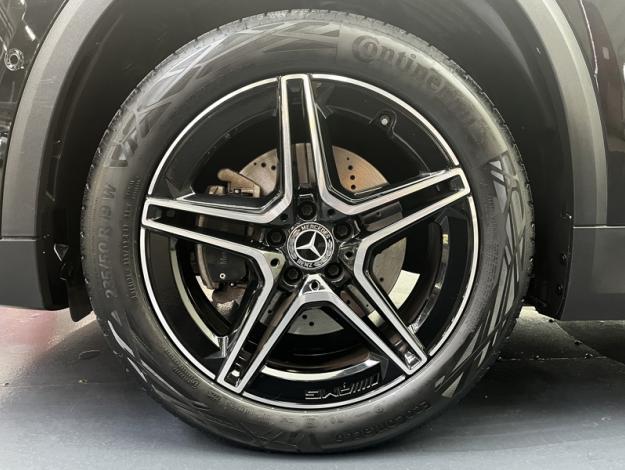 MERCEDES-BENZ GLA 250 e AMG Line  