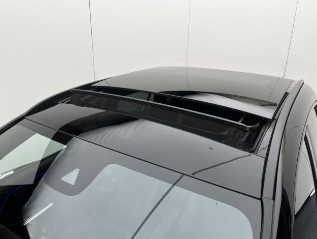 MERCEDES-BENZ GLA 250 e AMG Line  