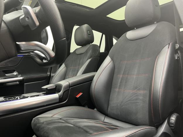 MERCEDES-BENZ GLA 250 e AMG Line  