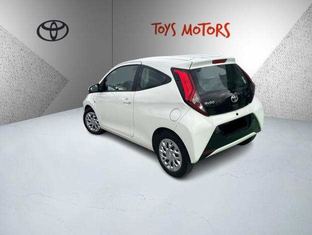 TOYOTA Aygo 1.0 VVT-i x-play  1.0 69 ch 