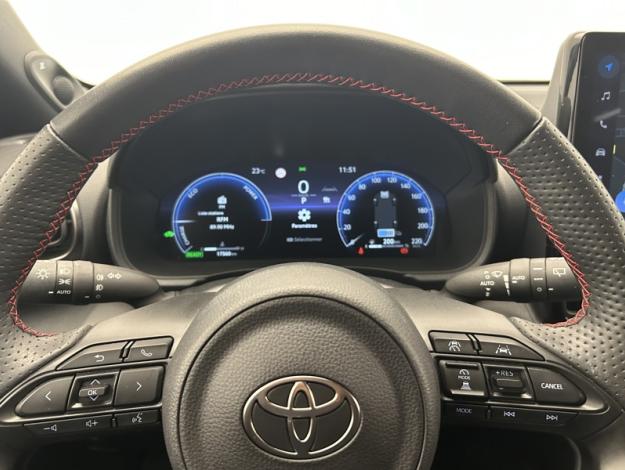 TOYOTA Yaris 1.5 130H GR SPORT   PACK TECHNO