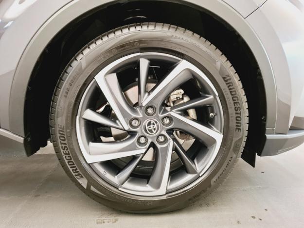 TOYOTA C-HR 2.0 HYBRIDE 184 DESIGN ULTIMATE  