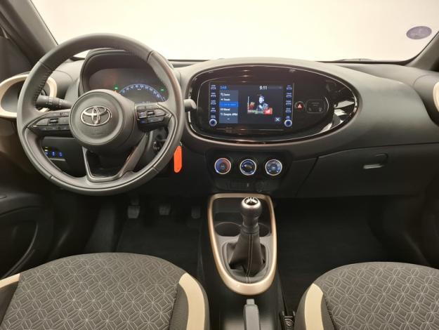 TOYOTA Aygo X 1.0 VVT-I 72 DESIGN   