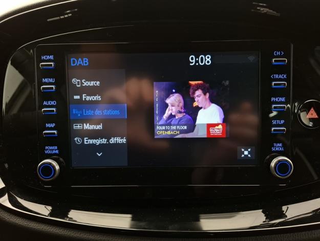TOYOTA Aygo X 1.0 VVT-I 72 DESIGN   