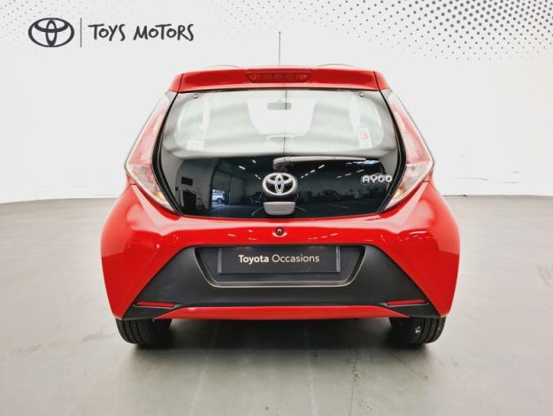 TOYOTA Aygo 1.0 VVT-I X-PLAY  