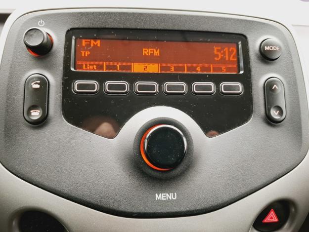 TOYOTA Aygo 1.0 VVT-I X-PLAY  