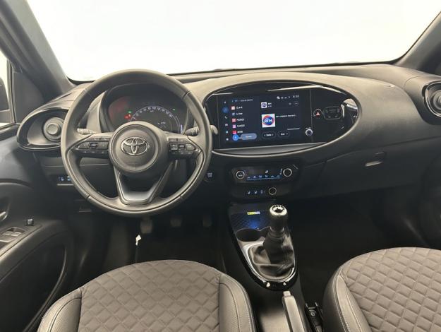 TOYOTA Aygo X 72 COLLECTION   
