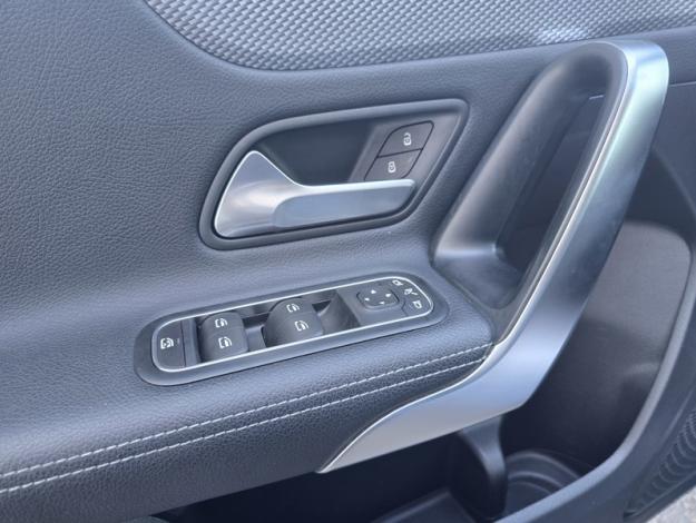 MERCEDES-BENZ Classe A 180 d Progressive Line  