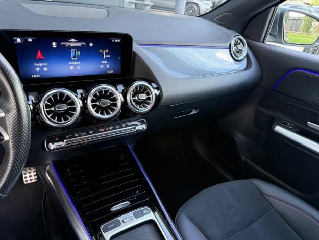 MERCEDES-BENZ GLA 200 d 150ch AMG Line 8G-DCT  
