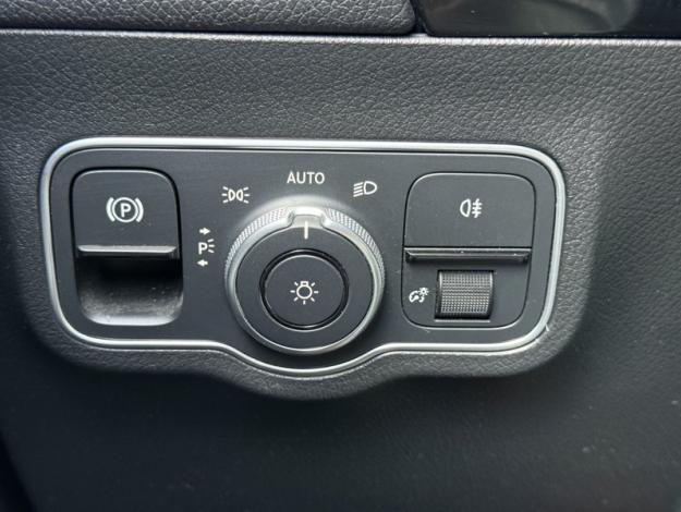 MERCEDES-BENZ GLA 200 d 150ch AMG Line 8G-DCT  