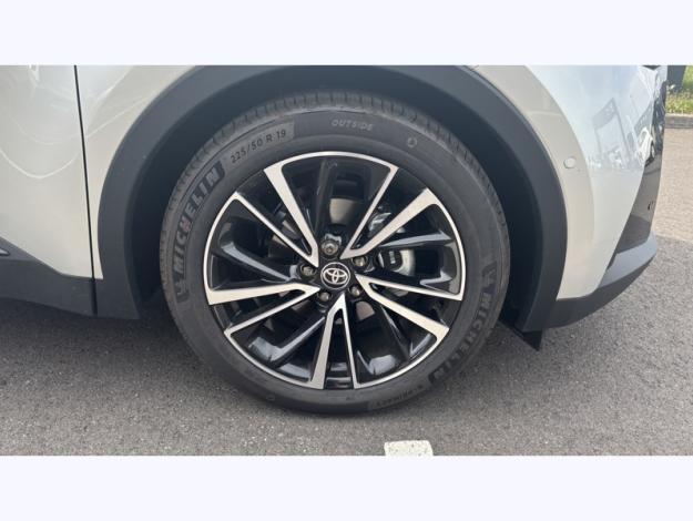 TOYOTA C-HR Hybride 2WD Collection  
